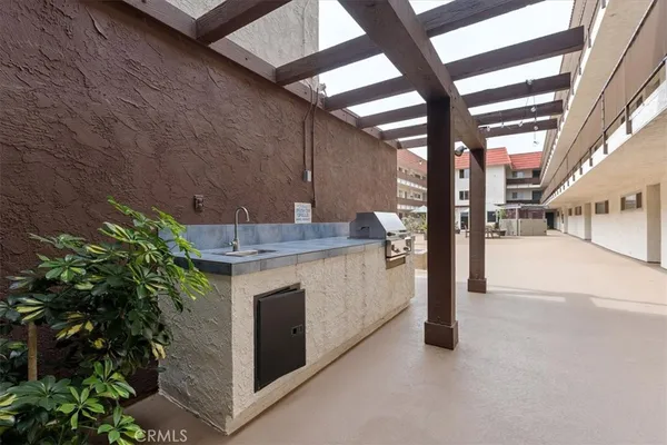 $2,800 | 3939 East Allin, Unit 109, Long Beach, CA 90803