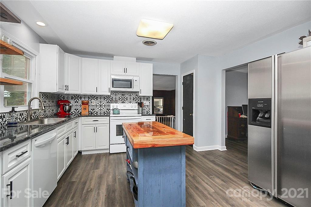 3325 Goodplace Road Rock Hill, SC 29732 - Photo 3 of 27 Gallery Image 3