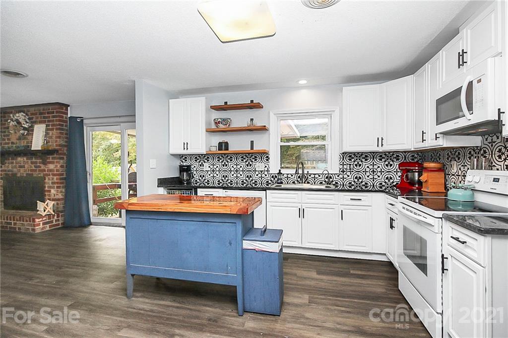 3325 Goodplace Road Rock Hill, SC 29732 - Photo 4 of 27 Gallery Image 4