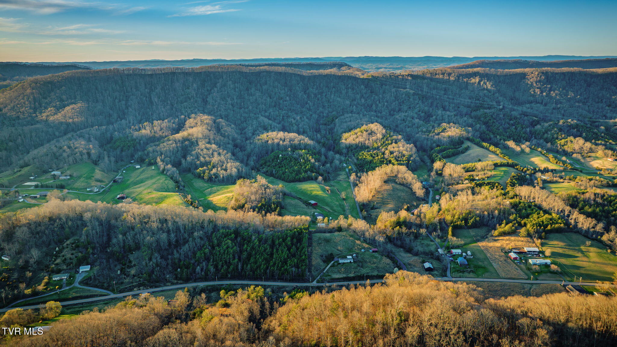 7389 Lone Star Road Kingsport, TN 37660 - Photo 6 of 11 103