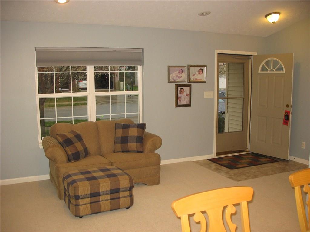 1307 Fall Ridge Drive Brownsburg, IN 46112 - Photo 2 of 24