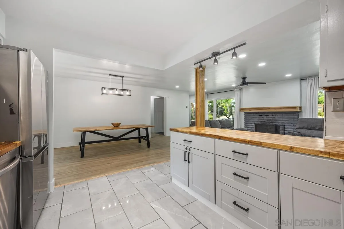 1211 East Mission Road Fallbrook, CA 92028 - Photo 13 of 34