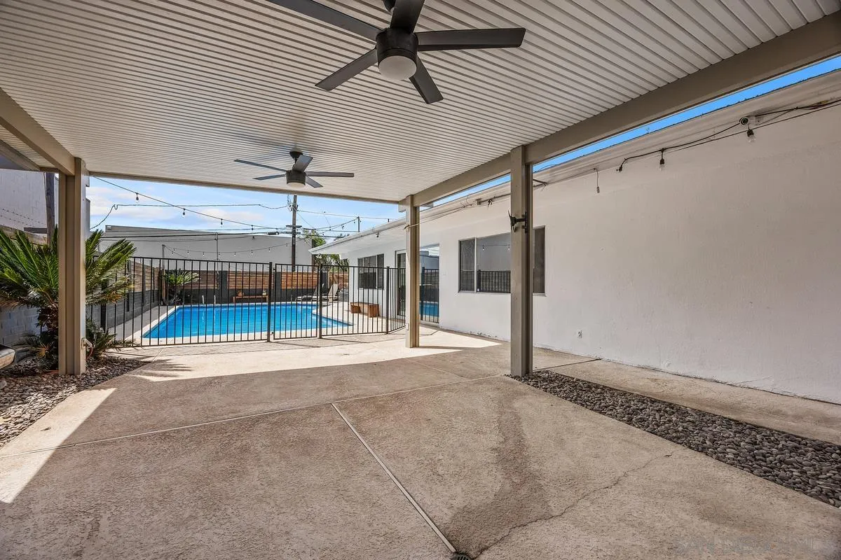 1211 East Mission Road Fallbrook, CA 92028 - Photo 30 of 34