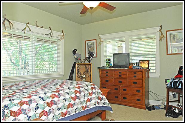 1041 East Dutton Road Eagle Point, OR 97524 - Photo 21 of 27 Additional Photo