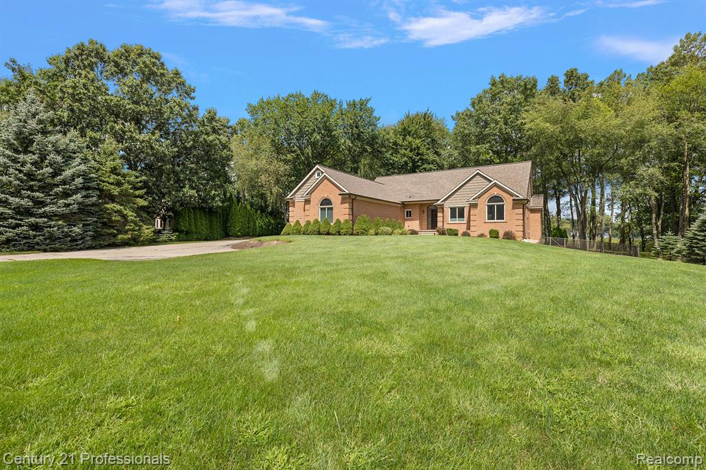 12120 Shaffer Road Davisburg, MI 48350 - Photo 14 of 92