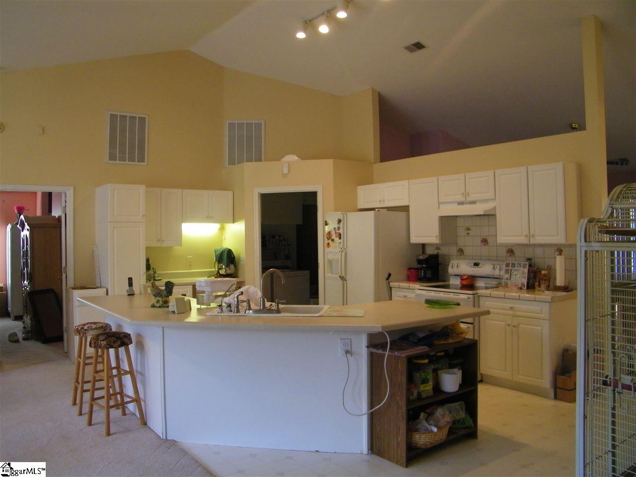375 Zoar Heights Road Greer, SC 29651 - Photo 11 of 36 Gallery Image 11