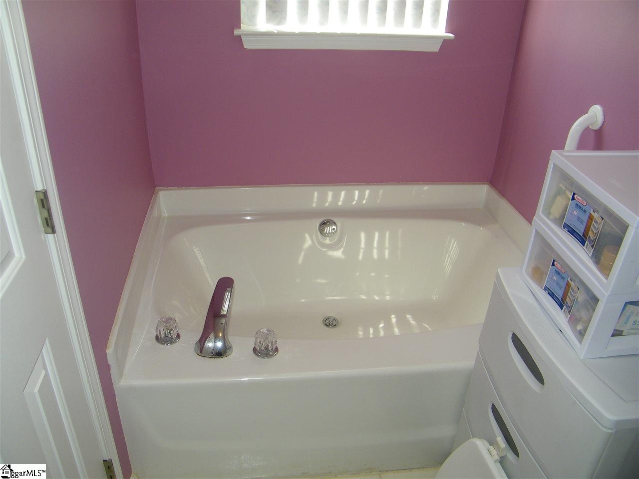 375 Zoar Heights Road Greer, SC 29651 - Photo 14 of 36 Gallery Image 14