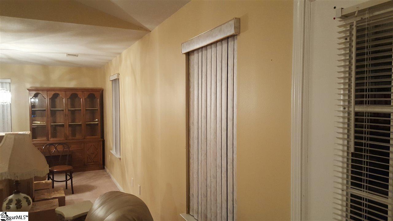 375 Zoar Heights Road Greer, SC 29651 - Photo 9 of 36 Gallery Image 9