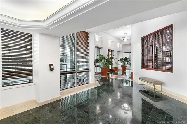 $6,000 | 8600 South Ocean Drive, Unit 306, Jensen Beach, FL 34957