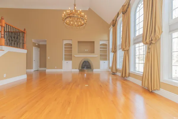 $938,000 | 6444 Pebble Point Court, Newburgh, IN 47630