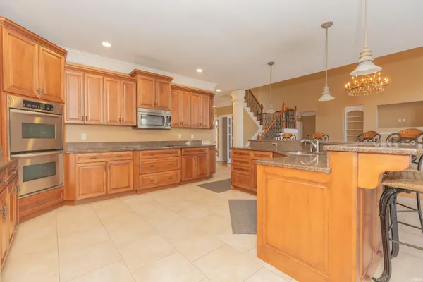 $925,000 | 6444 Pebble Point Court, Newburgh, IN 47630