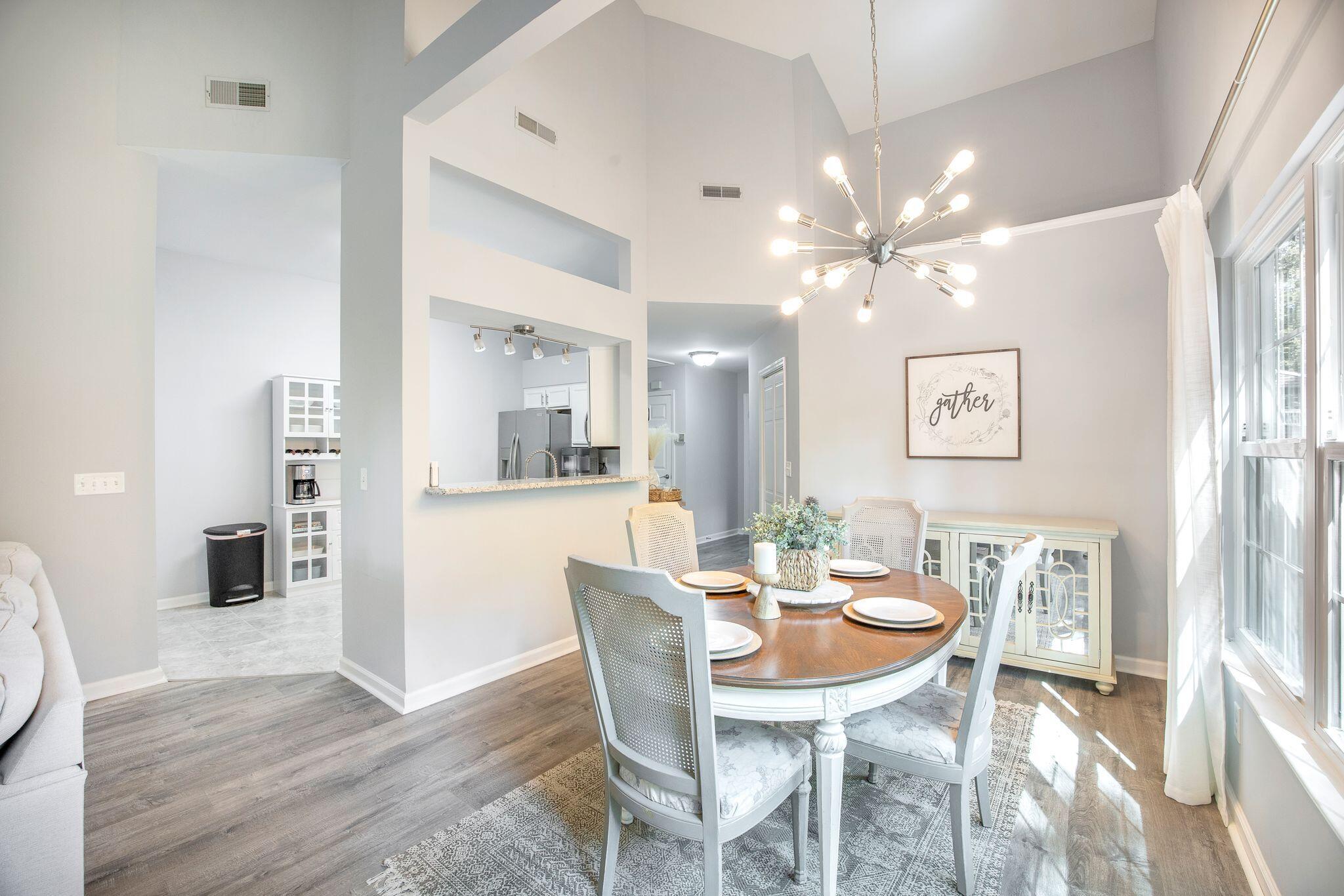 512 Castle Hall Road Mount Pleasant, SC 29464 - Photo 8 of 21 8_Barclay Media Co-8