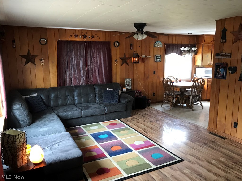 8184 Deer Road Southwest Bowerston, OH 44695 - Photo 6 of 18 Gallery Image 6