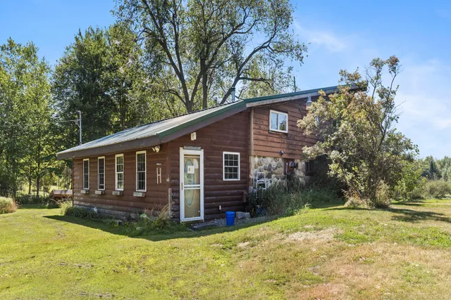 $177,000 | 381 County Road, Milford, ME 04461
