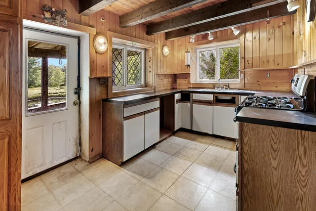 $177,000 | 381 County Road, Milford, ME 04461