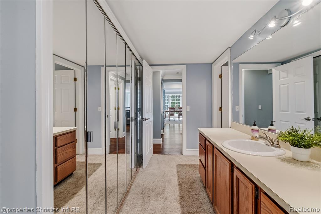 1695 Huntington Park Rochester Hills, MI 48309 - Photo 28 of 54