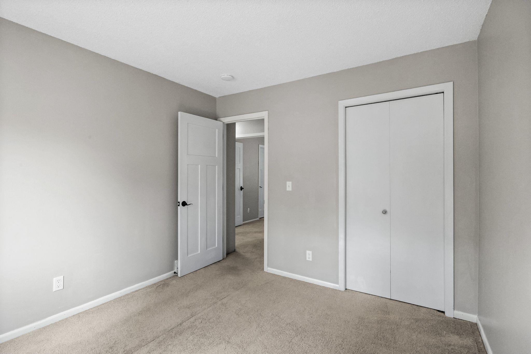 10340 Decatur Avenue South Bloomington, MN 55438 - Photo 10 of 20 Gallery Image 10