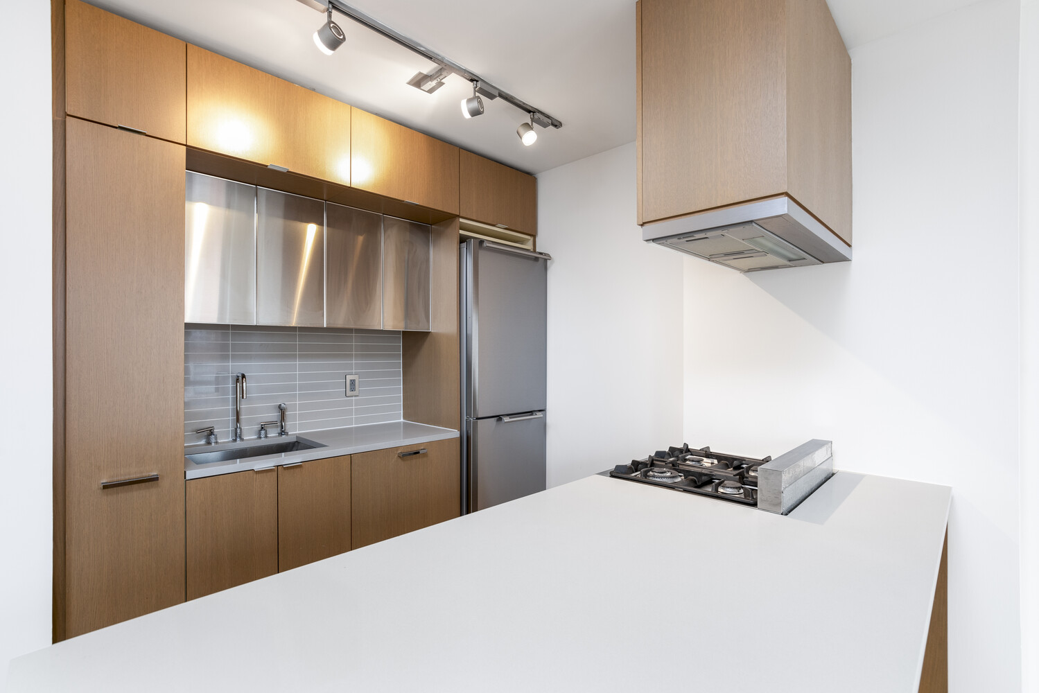 225 Rector Place, Unit 19A Manhattan, NY 10280 - Photo 5 of 18