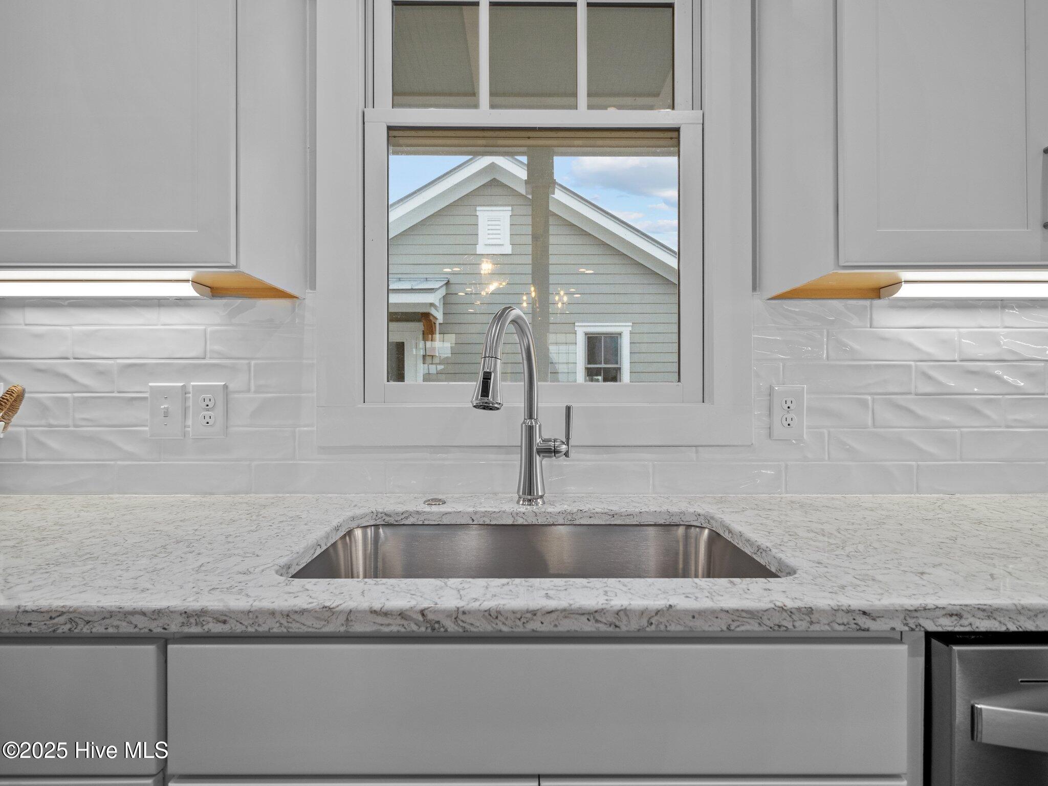 214 Ward Road Swansboro, NC 28584 - Photo 31 of 43 Kitchen