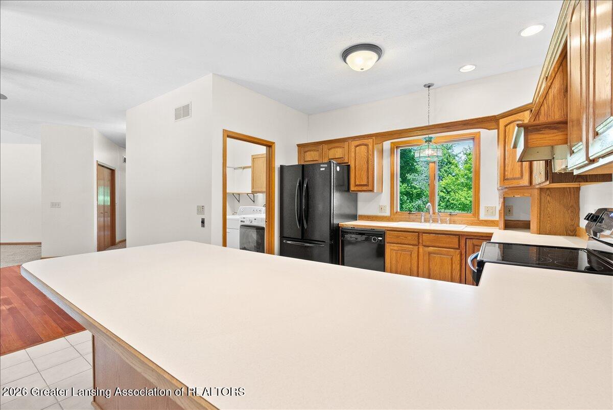 8106 South Allen Road Ashley, MI 48806 - Photo 12 of 57