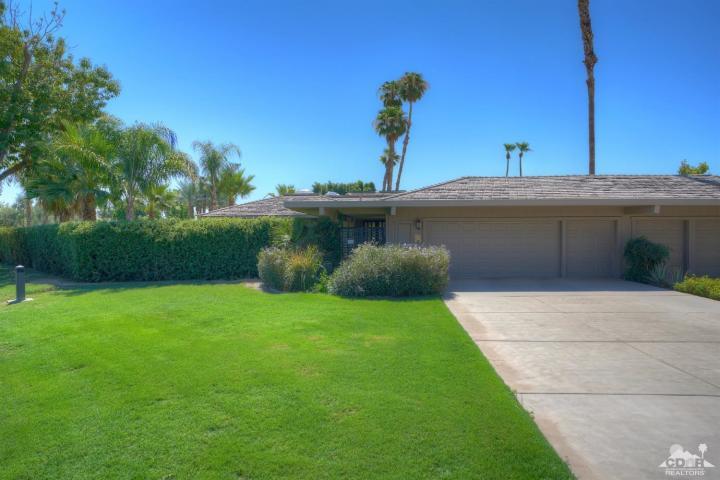 47 Colgate Drive Rancho Mirage, CA 92270 - Photo 2 of 33 47 Colgate Front Yard-Driveway