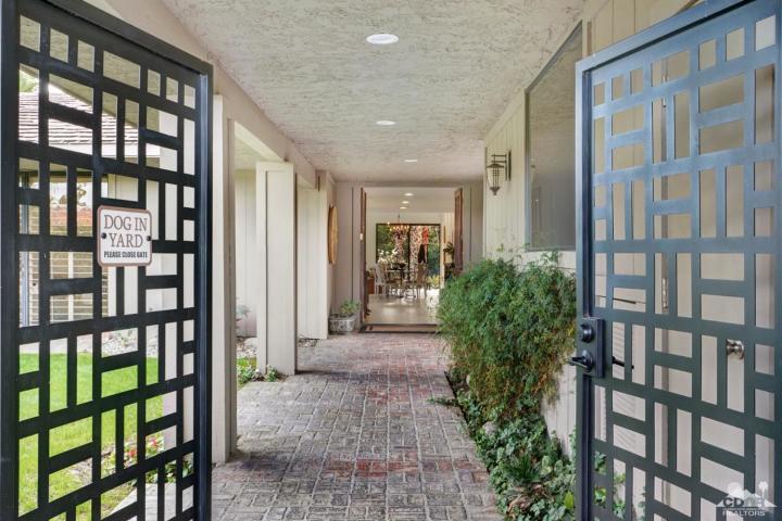 47 Colgate Drive Rancho Mirage, CA 92270 - Photo 3 of 33 47 Colgate Gate Entry