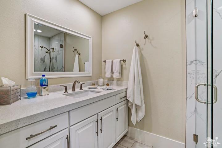 47 Colgate Drive Rancho Mirage, CA 92270 - Photo 26 of 33 47 Colgate Guest Rm. Bath