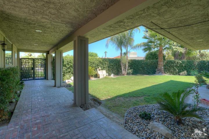 47 Colgate Drive Rancho Mirage, CA 92270 - Photo 5 of 33 47 Colgate Front Walkway