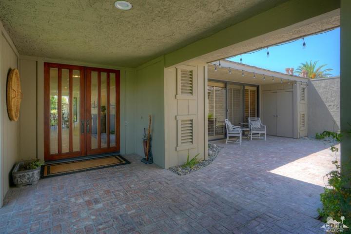 47 Colgate Drive Rancho Mirage, CA 92270 - Photo 6 of 33 47 Colgate Courtyard