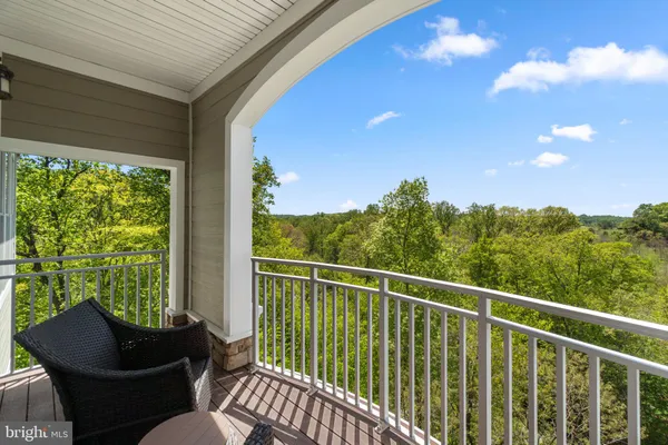 $450,000 | 17 Clay Lodge Lane, Unit 404, Catonsville, MD 21228
