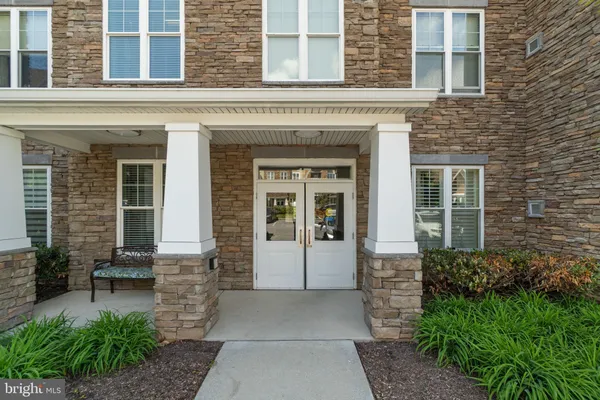 $450,000 | 17 Clay Lodge Lane, Unit 404, Catonsville, MD 21228