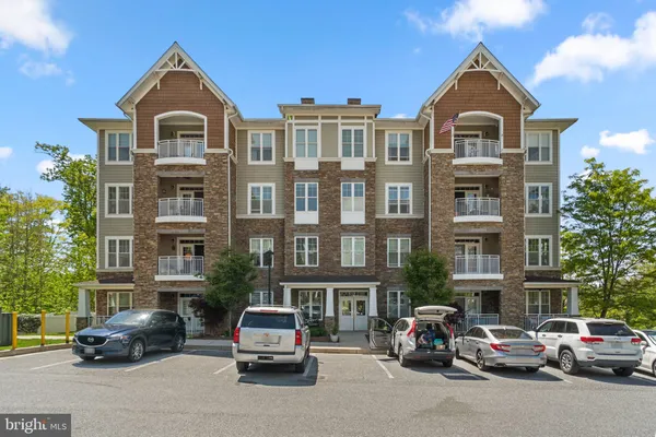 $450,000 | 17 Clay Lodge Lane, Unit 404, Catonsville, MD 21228