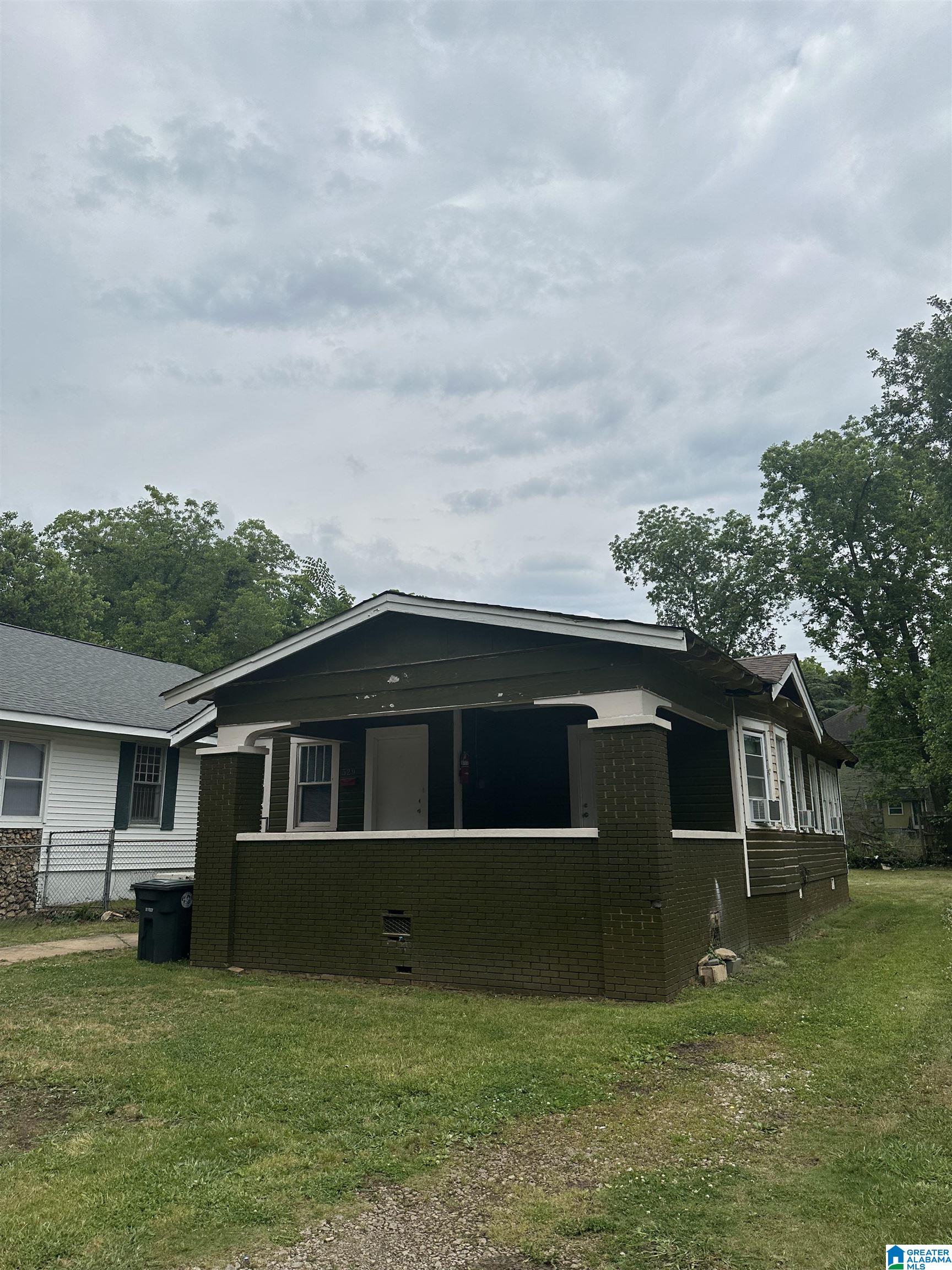 529 Fulton Avenue Southwest Birmingham, AL 35211 - Photo 3 of 17