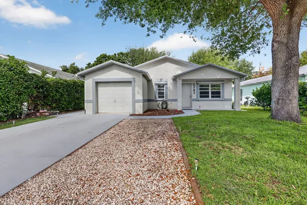 $329,000 | 5781 Southeast Pine Drive, Stuart, FL 34997