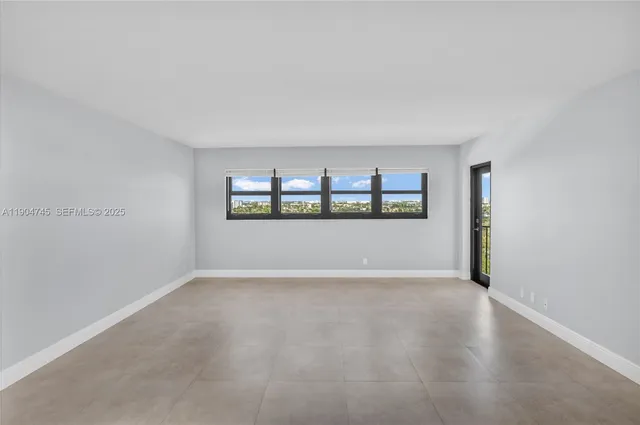 $2,400 | 3200 Port Royale Drive North, Unit 1210, Fort Lauderdale, FL 33308