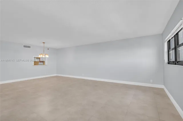 $2,400 | 3200 Port Royale Drive North, Unit 1210, Fort Lauderdale, FL 33308