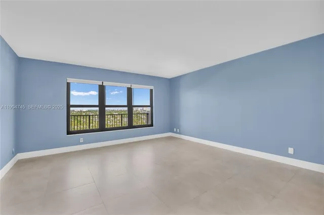 $2,400 | 3200 Port Royale Drive North, Unit 1210, Fort Lauderdale, FL 33308