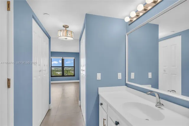 $2,400 | 3200 Port Royale Drive North, Unit 1210, Fort Lauderdale, FL 33308