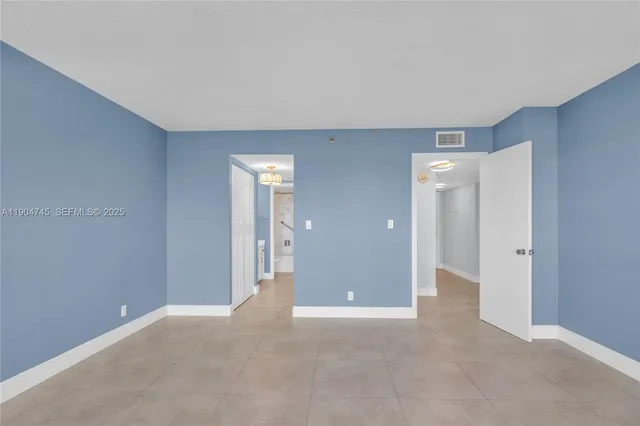 $2,400 | 3200 Port Royale Drive North, Unit 1210, Fort Lauderdale, FL 33308