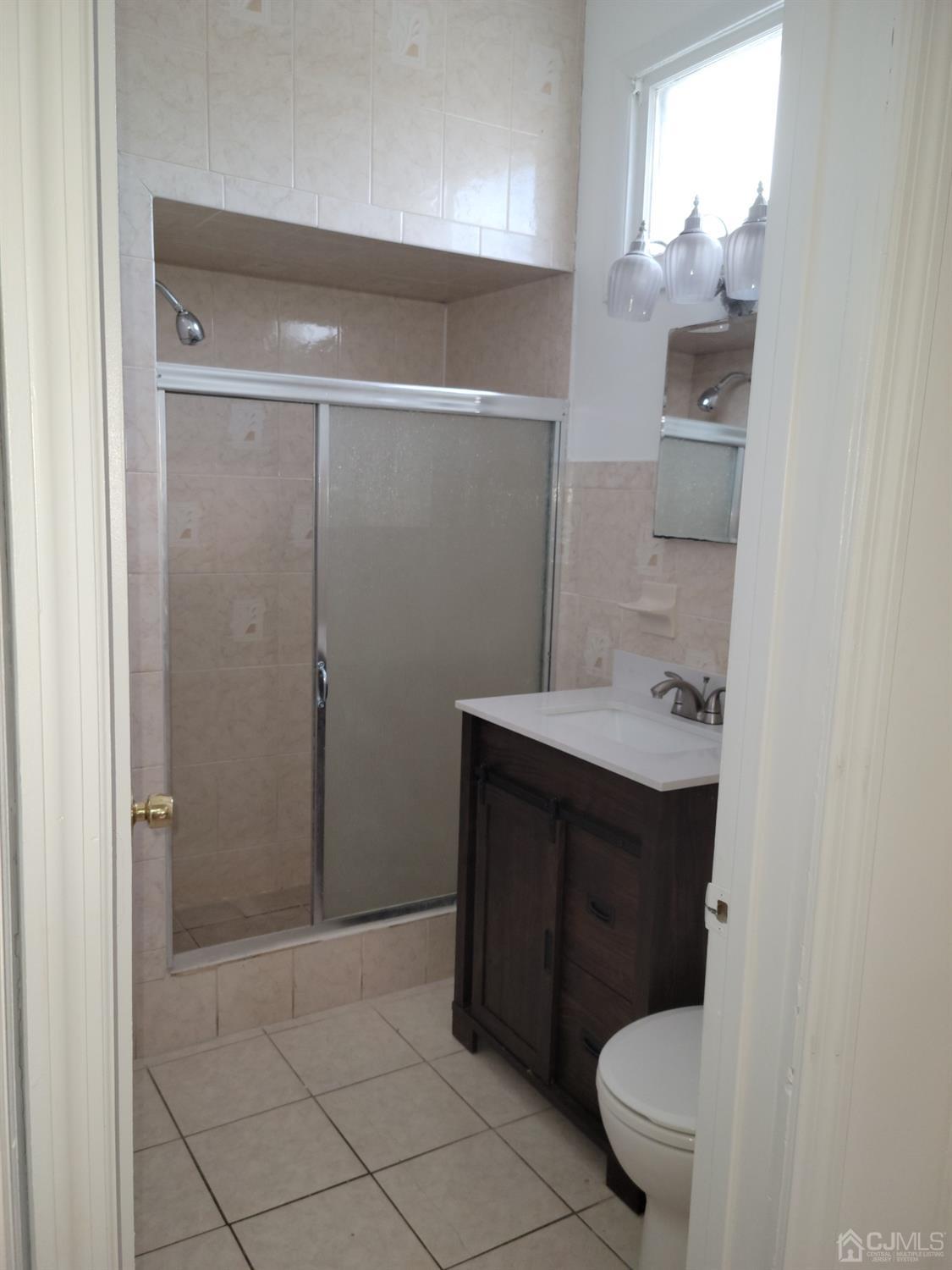 342 Maple Street Perth Amboy, NJ 08861 - Photo 9 of 12