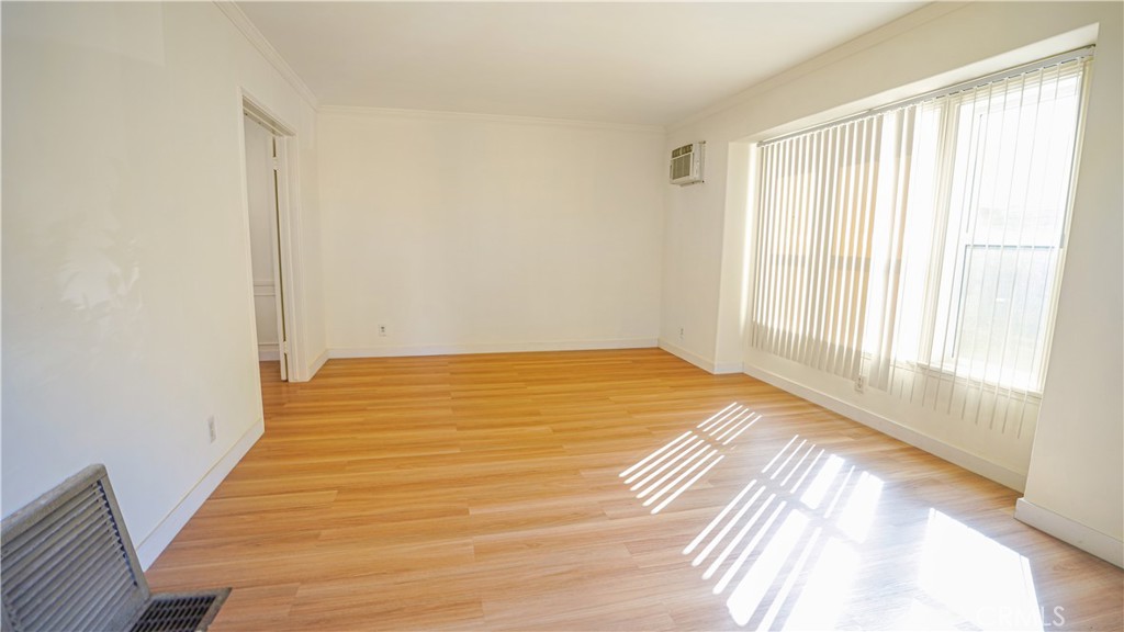 120 Lukens Place Glendale, CA 91206 - Photo 4 of 10 a view of a room with wooden floor and bathroom