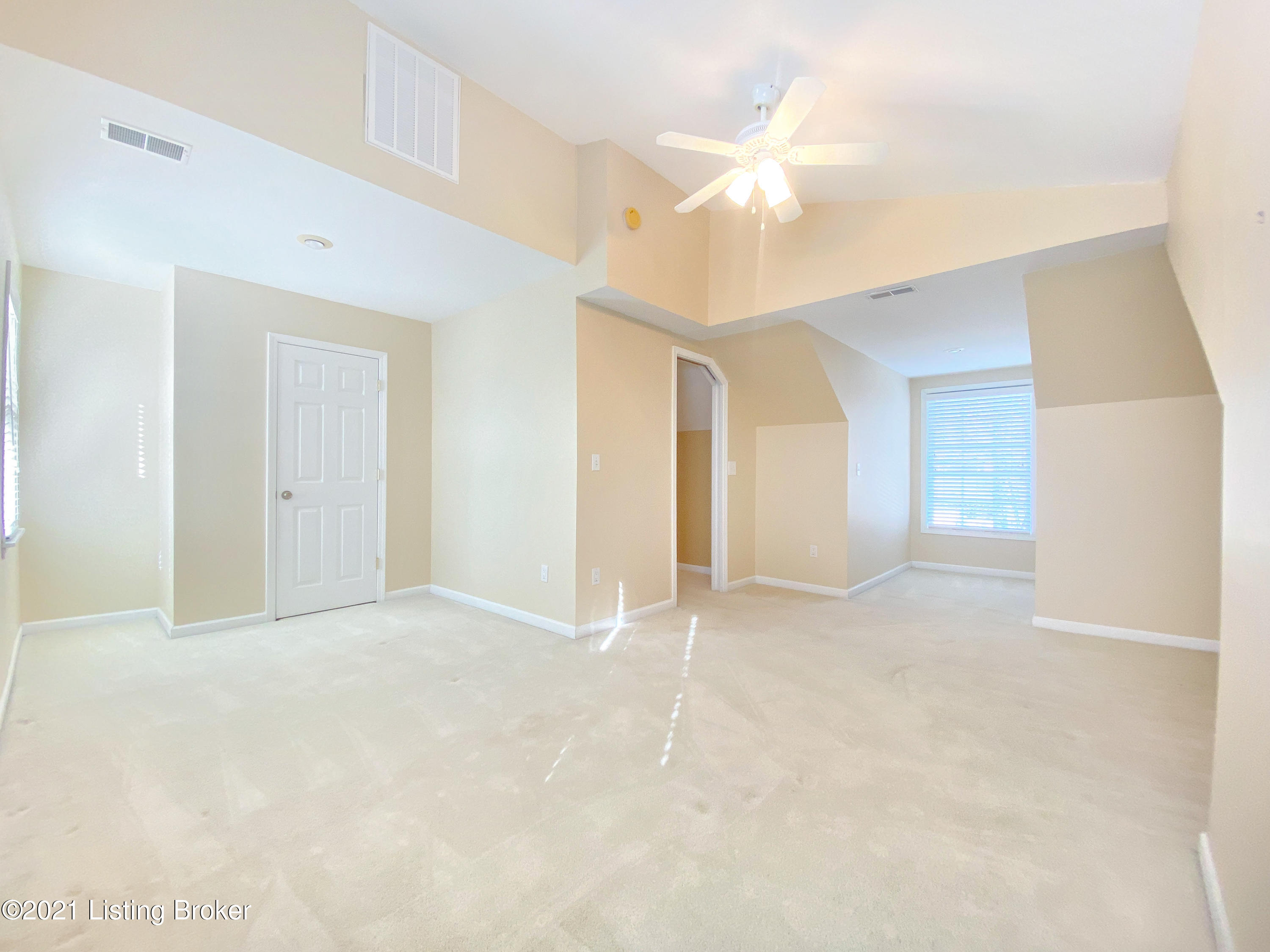 312 Sprite Road Louisville, KY 40207 - Photo 23 of 25 IMG_2459-10