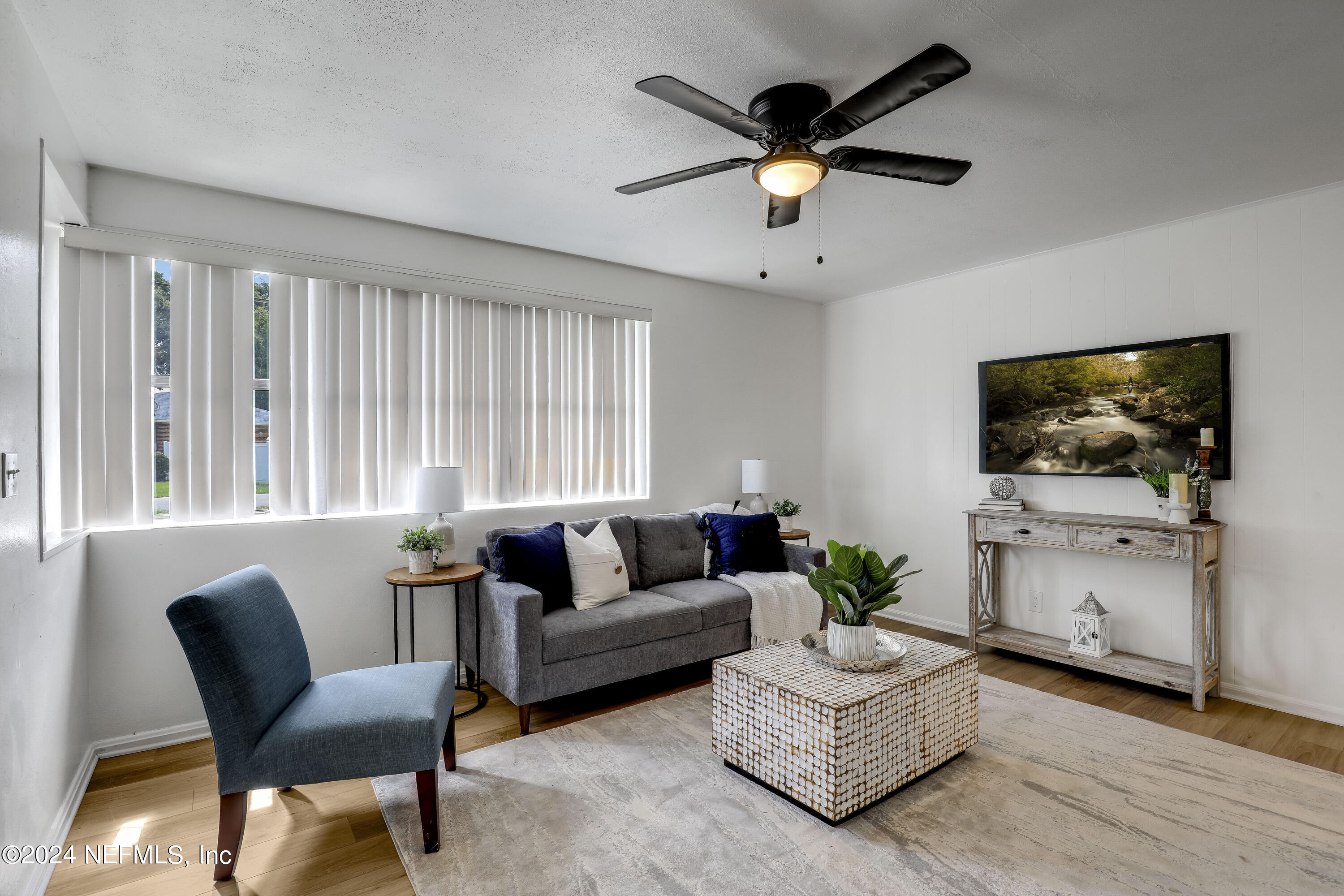 150 Sapelo Road Jacksonville, FL 32216 - Photo 15 of 28 14 Living Room