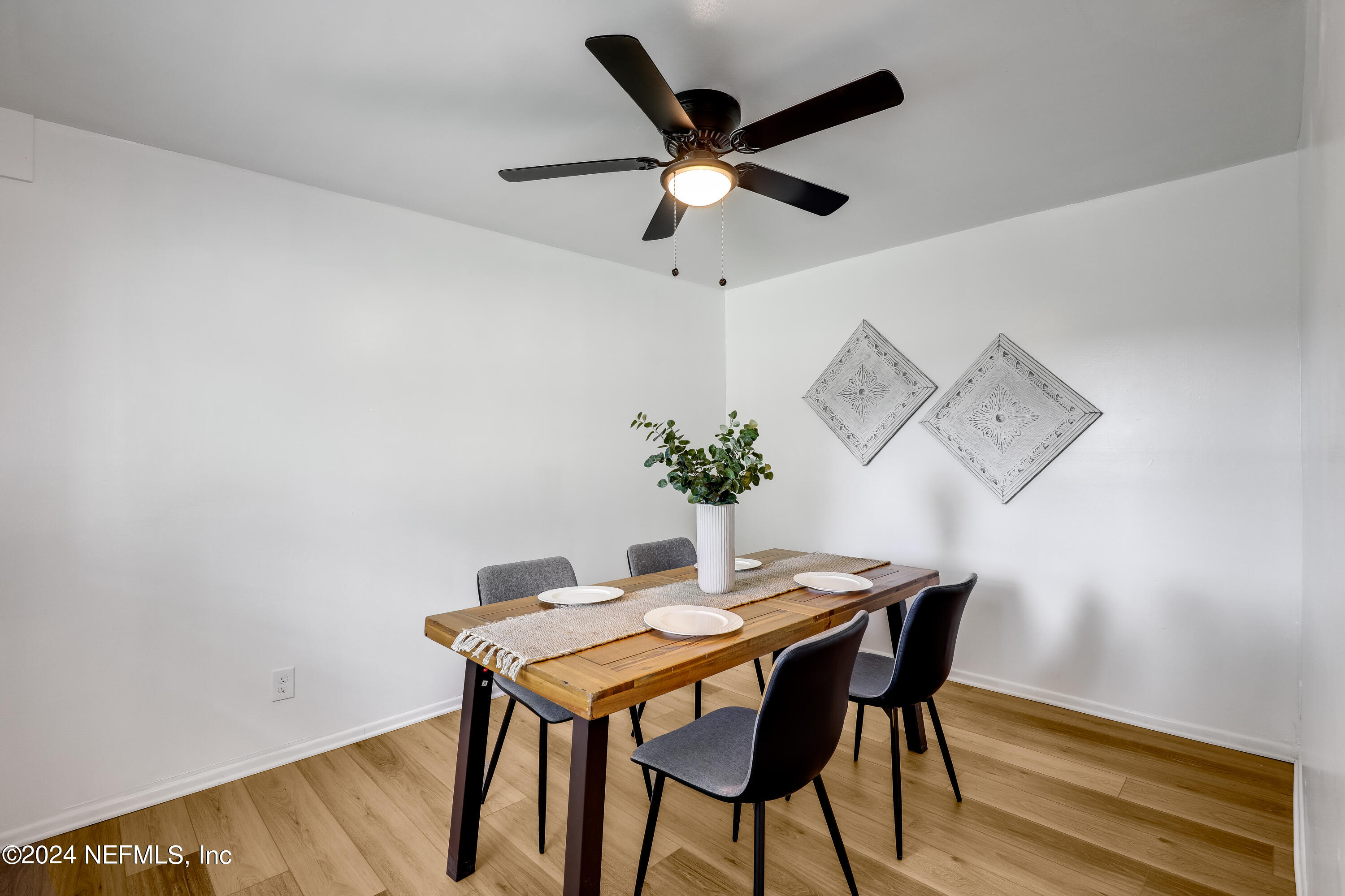 150 Sapelo Road Jacksonville, FL 32216 - Photo 19 of 28 18 Dining Room
