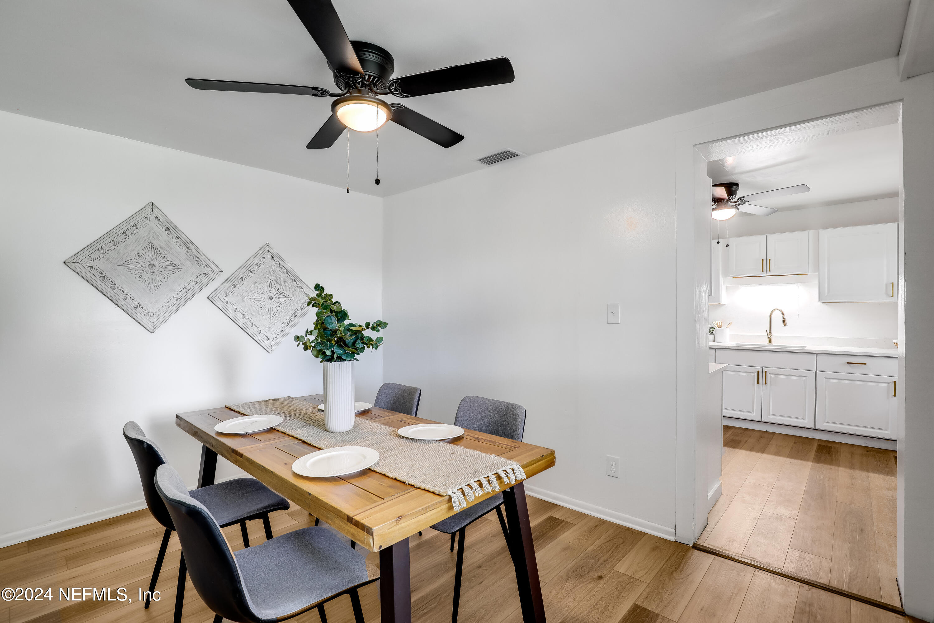150 Sapelo Road Jacksonville, FL 32216 - Photo 4 of 28 03 Dining Room