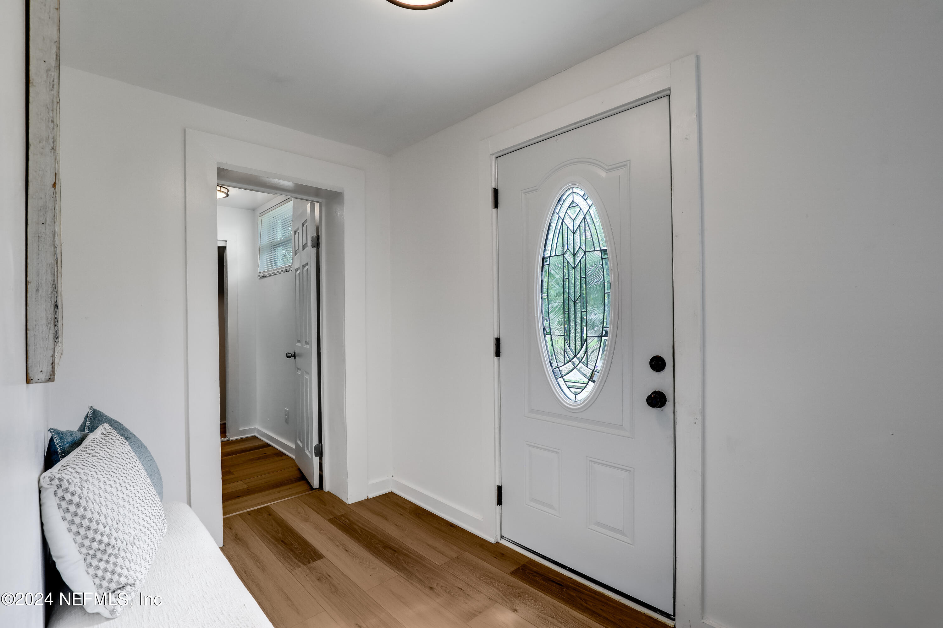 150 Sapelo Road Jacksonville, FL 32216 - Photo 8 of 28 07 Foyer