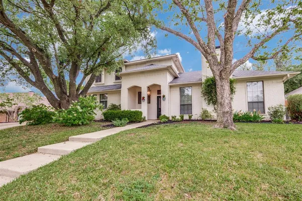 $660,000 | 2926 Roaring Springs Road, Grapevine, TX 76051