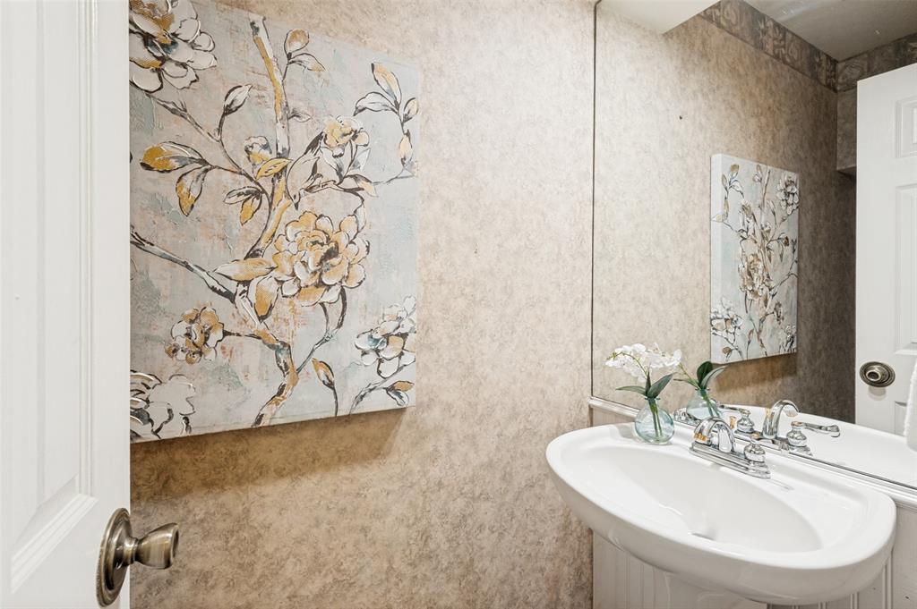 2926 Roaring Springs Road Grapevine, TX 76051 - Photo 17 of 30