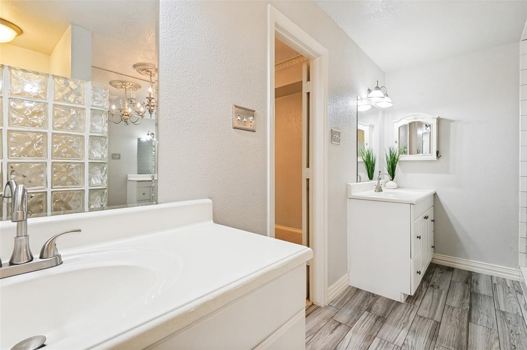 2926 Roaring Springs Road Grapevine, TX 76051 - Photo 20 of 30