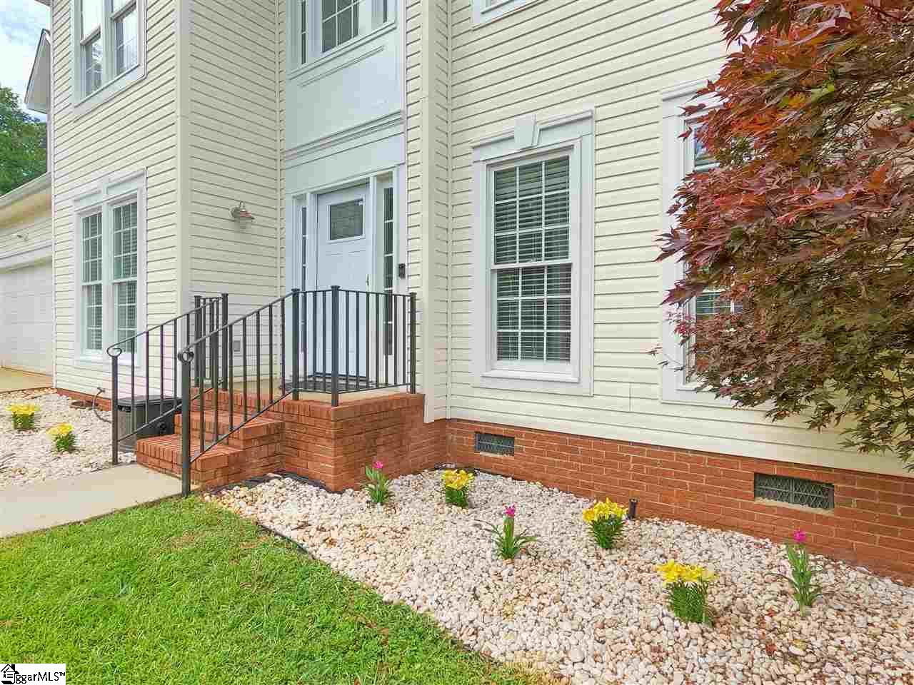 105 Fawn Ridge Way Mauldin, SC 29662 - Photo 3 of 36 Gallery Image 3